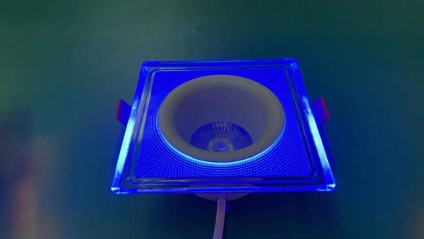 Spot encastré LED angulaire - matt 5 watts blanc froid 12V MR16 - verre 70mm spot à percer Plafonds - spot encastré au plafond spot encastré au plafond [Classe énergétique A+]